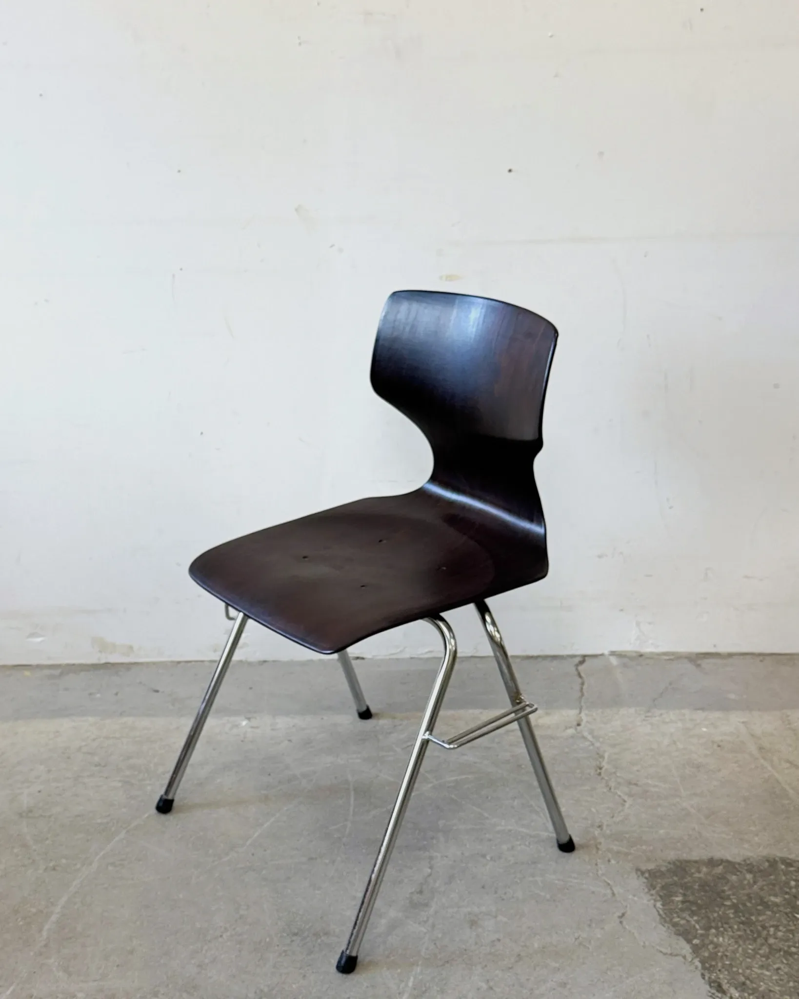 Ensemble de 4 chaises empilables, Pagwood (Pagholz), Allemagne, années 1960/70.