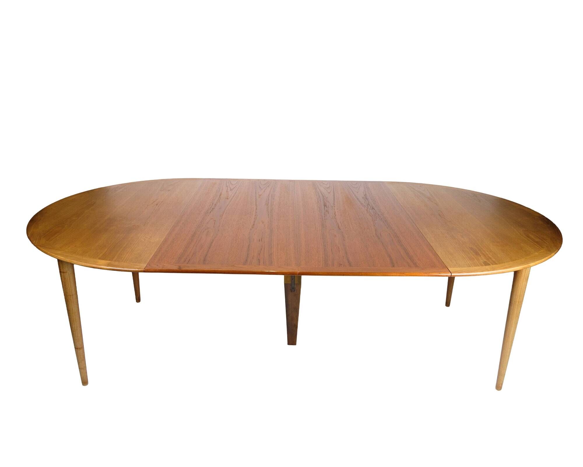 Table à manger ronde avec rallonges - Teck - Grete Jalk - P. Jeppesen - Années 1960