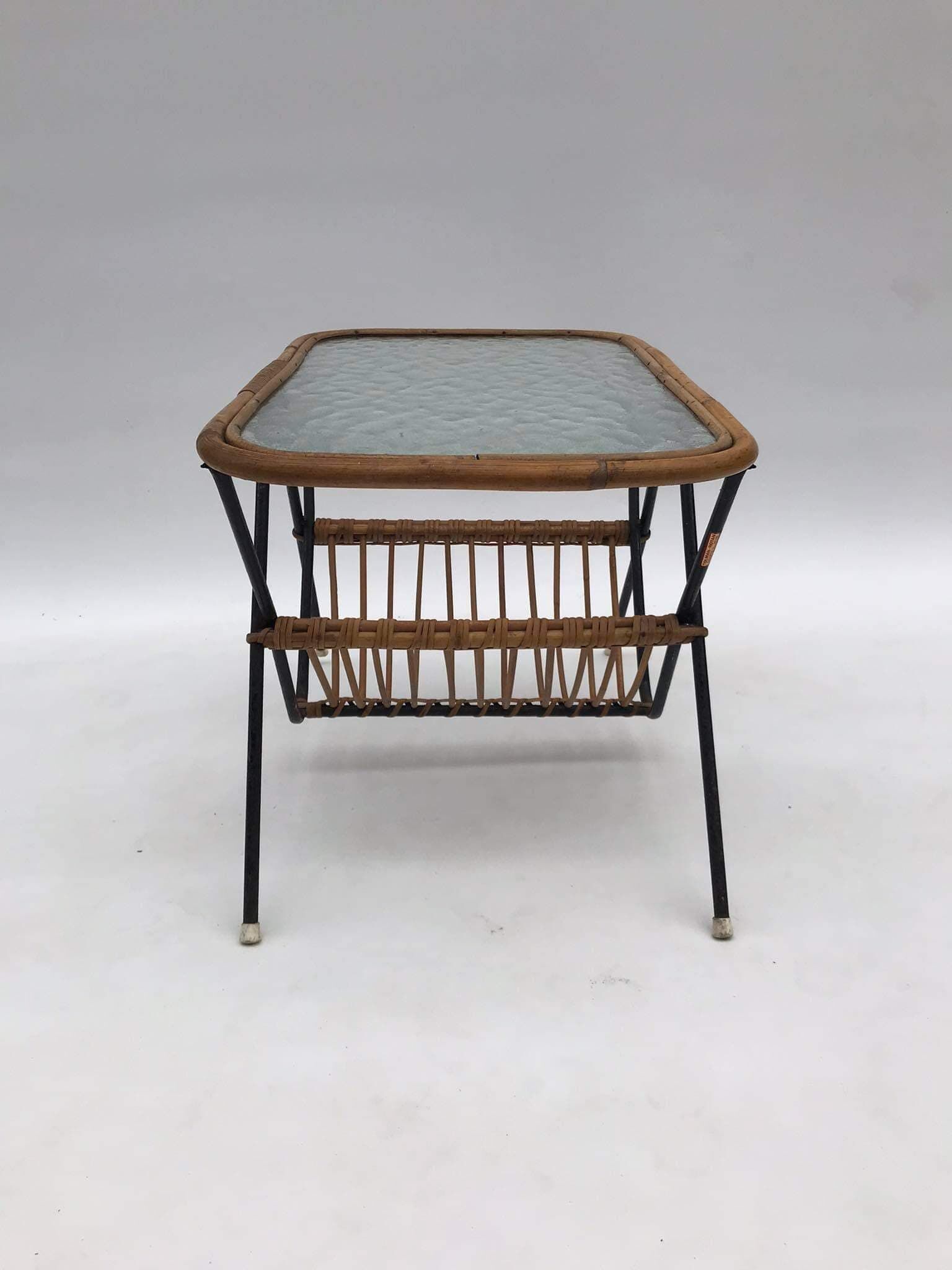 Coffee table with newspaper holder from the 60's