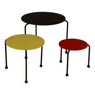 Set of 3 Italian modern Memphis style nesting tables 1980s