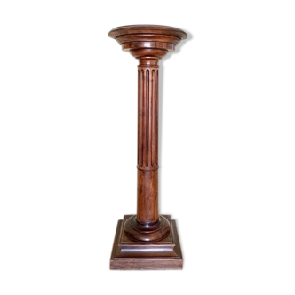 Walnut baluster column