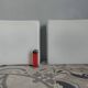Paire d'appliques/plafonniers carrés  en opaline mate vintage