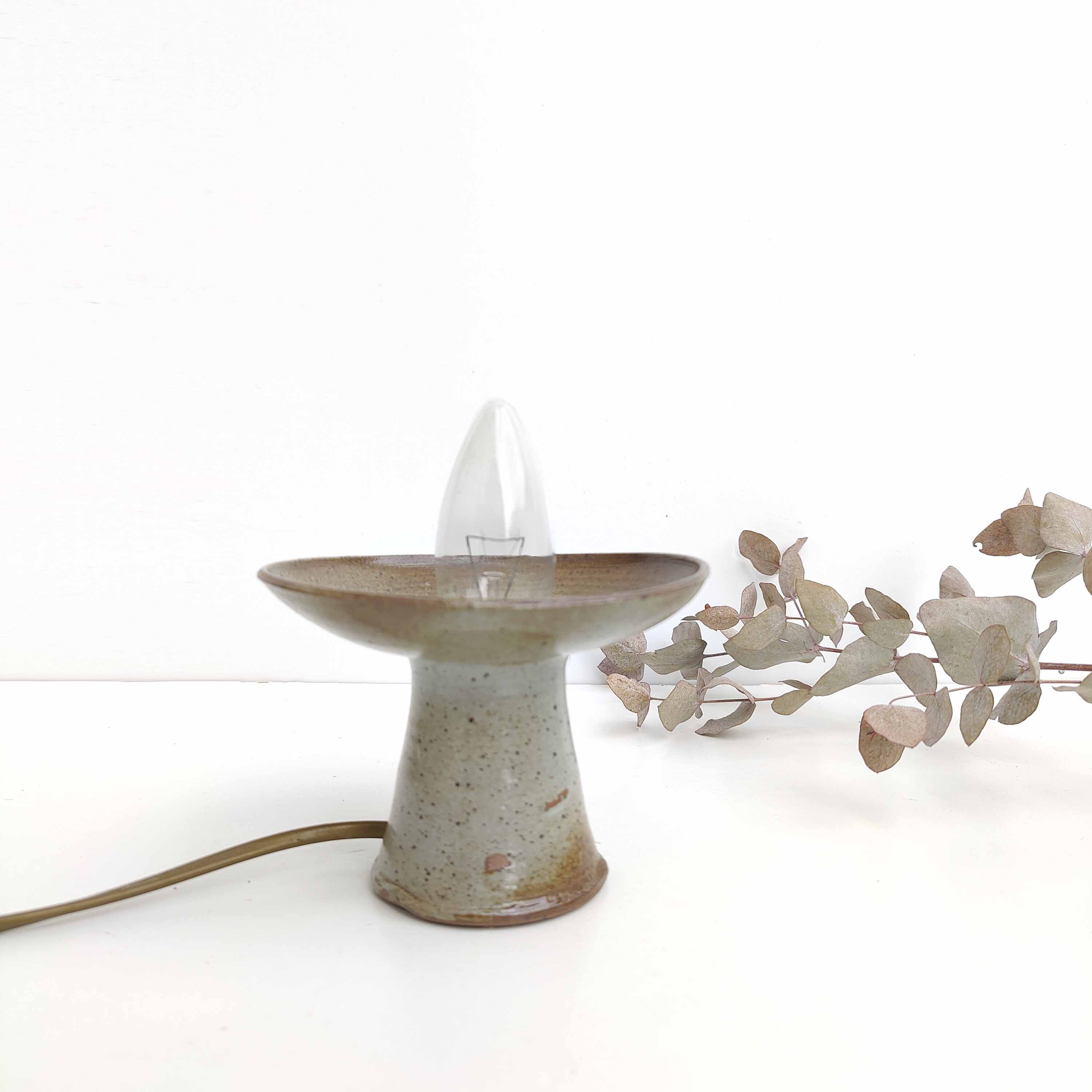 Stoneware candle holder lamp