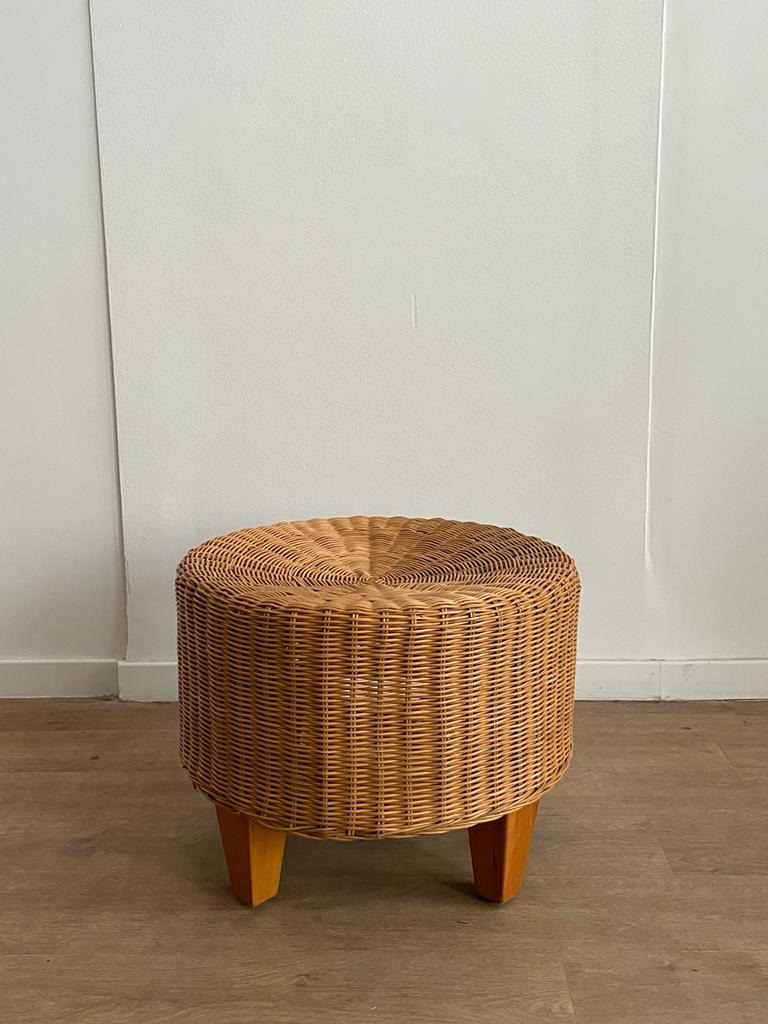 Wicker ottoman