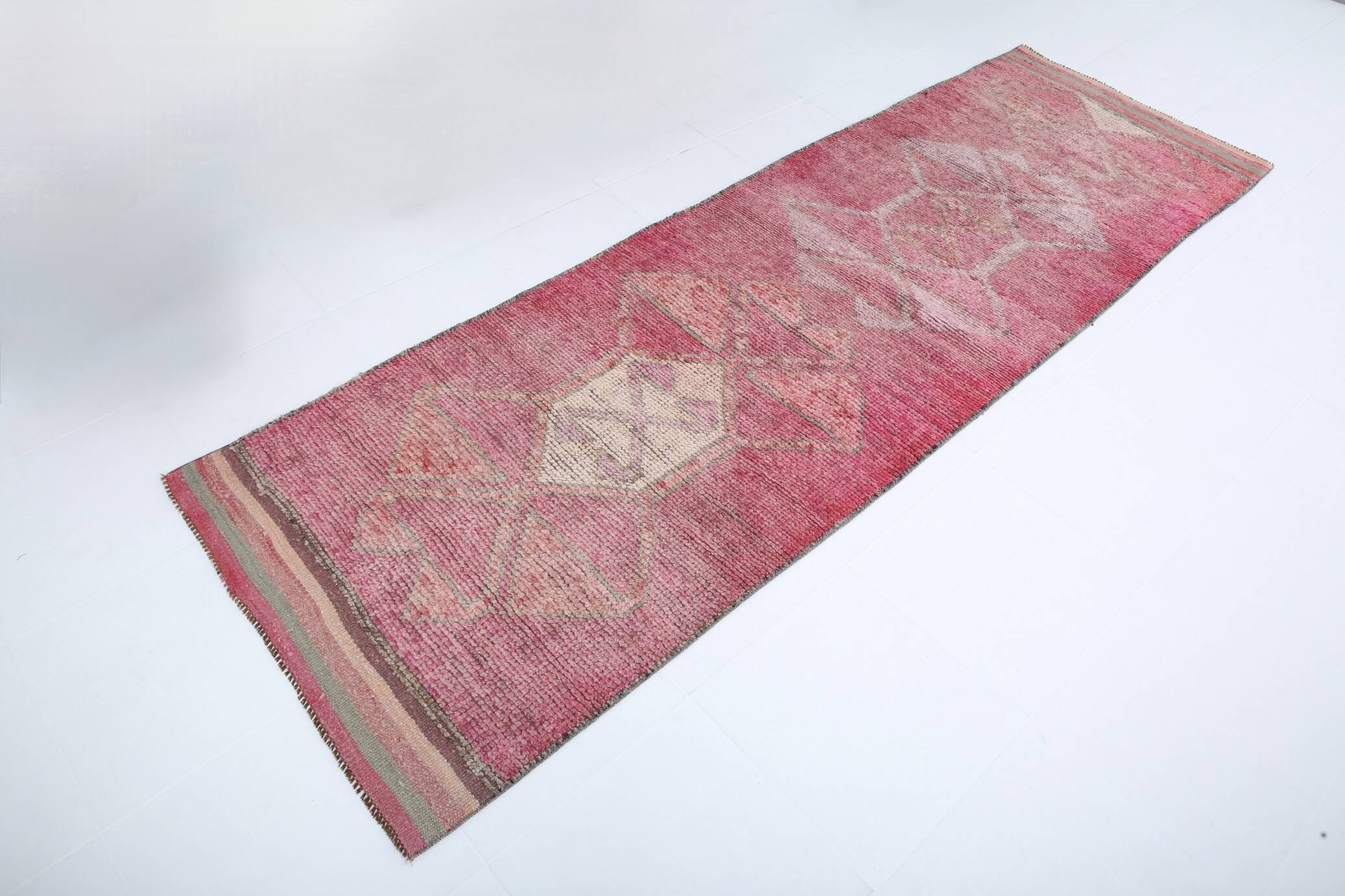 Super Soft Pink & Red Vintage Runner Rug, 95x302Cm