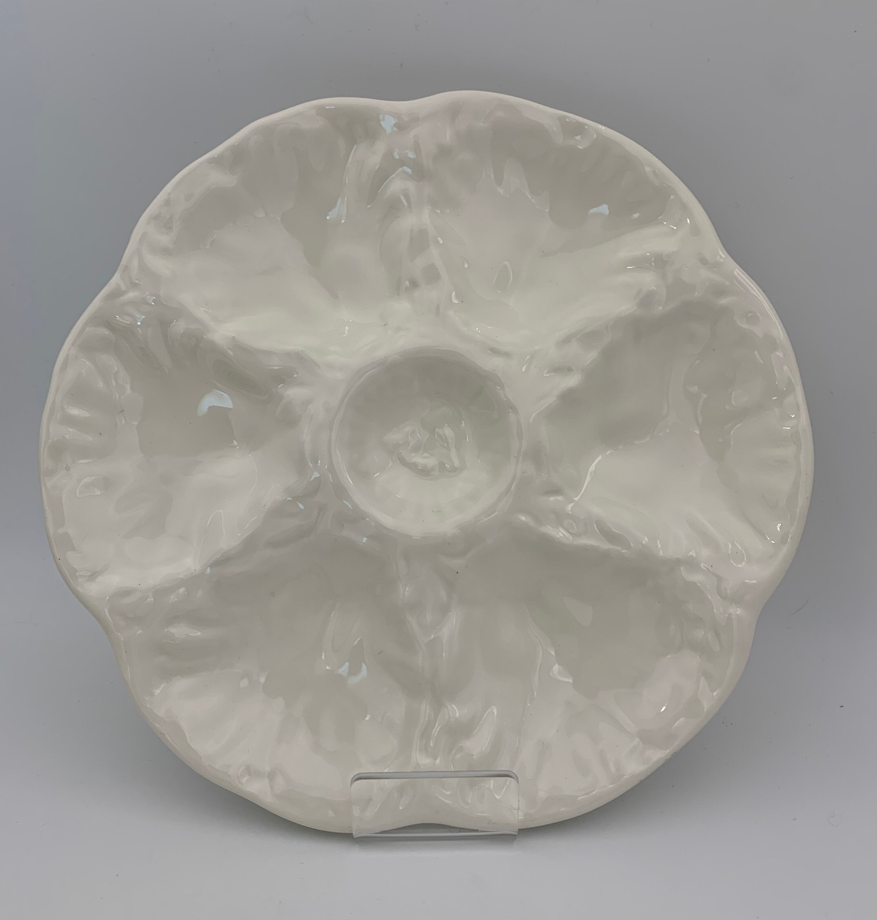 Lot de 10 assiettes à huîtres vintage en faïence de GIEN, blanc, signées - Années 1970
