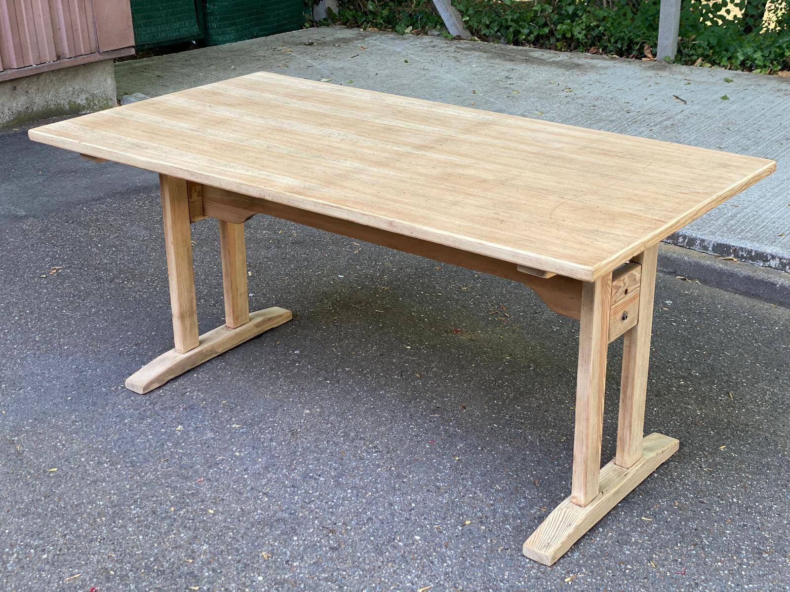 Rectangular extendable dining table in the style of Rainer Daumiller, 1970.