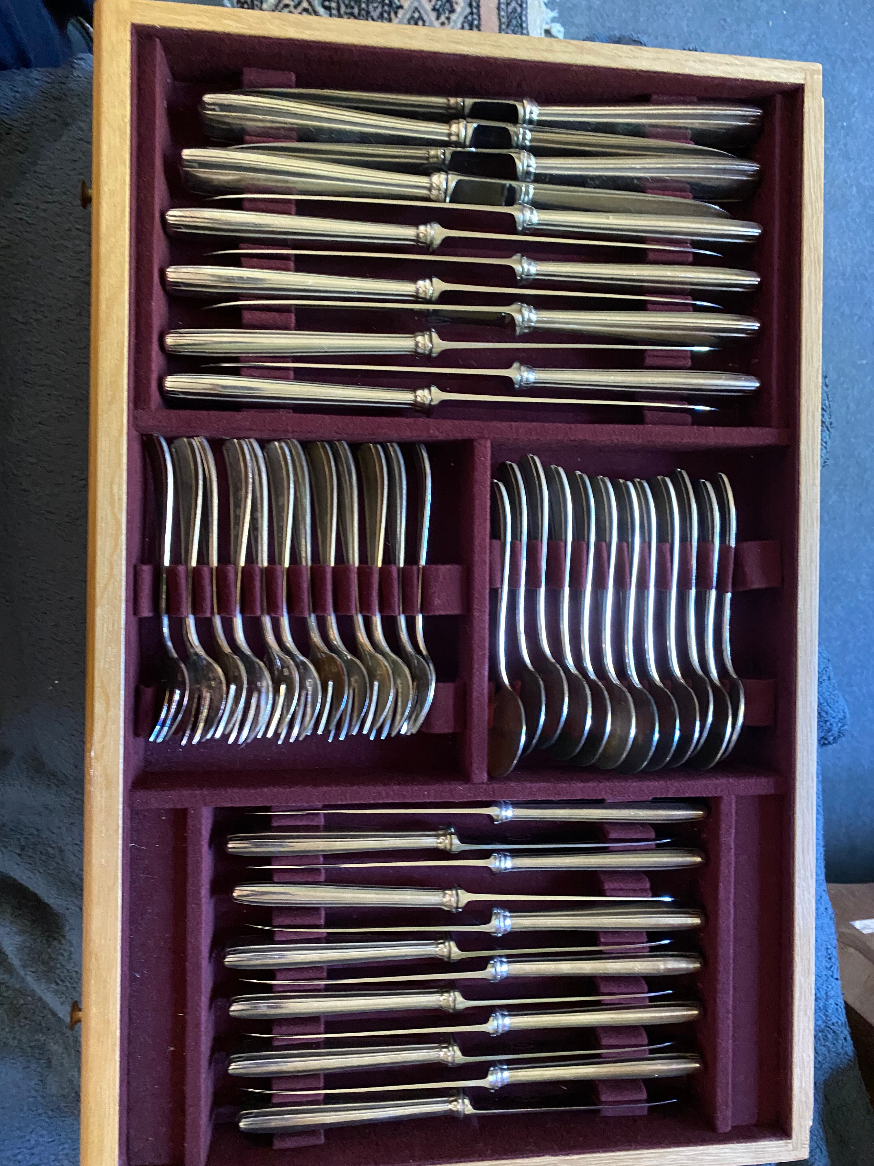 Ménagère en métal argenté