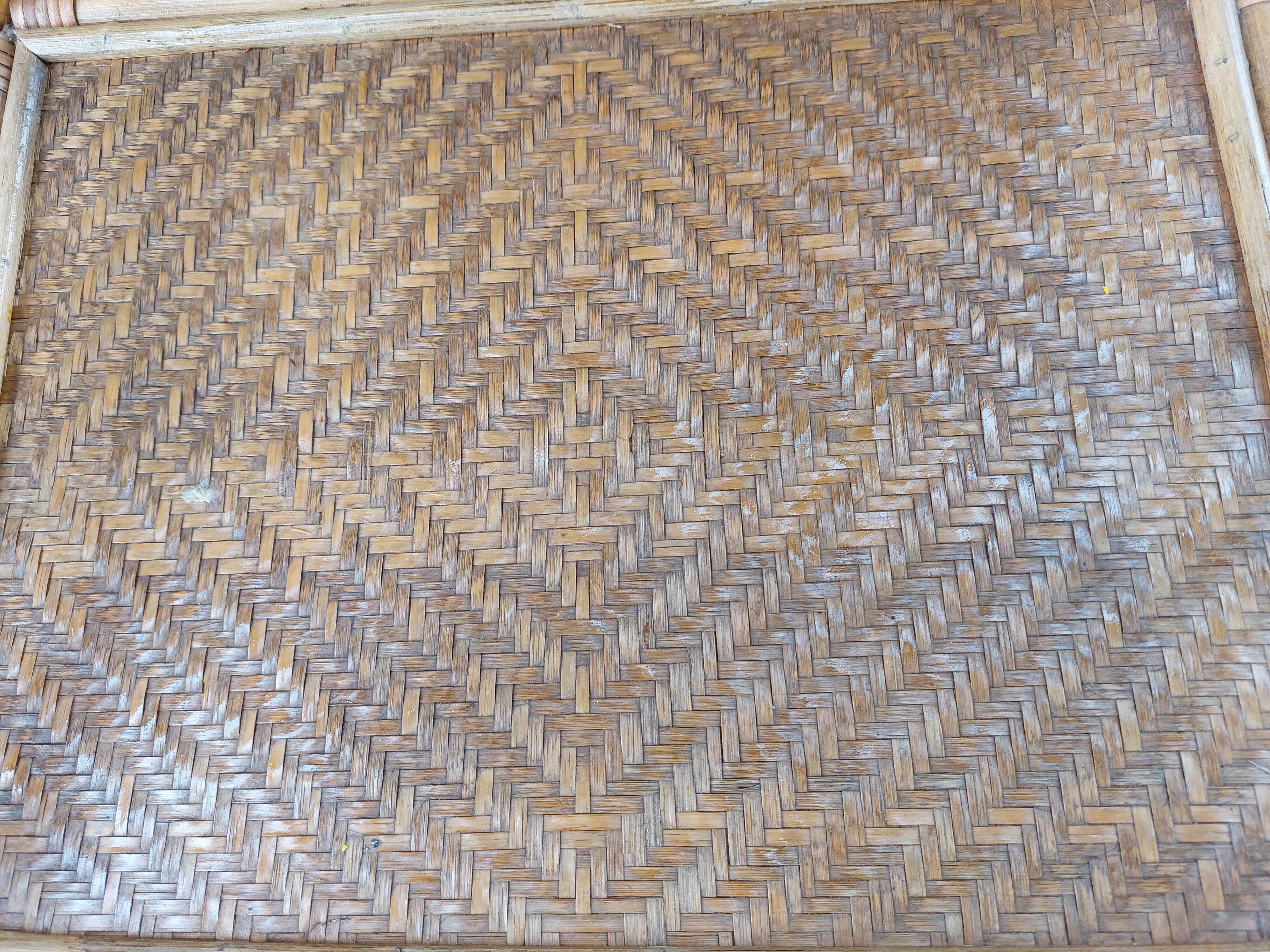 Wicker chest of drawers