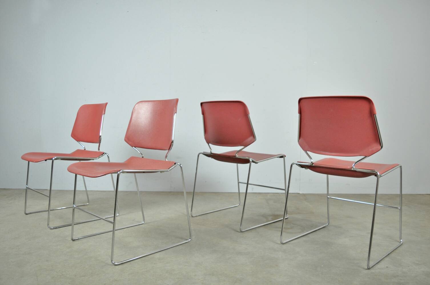 MATRIX Krueger dining chairs designed by Thomas Tolleson, 1970s USA
