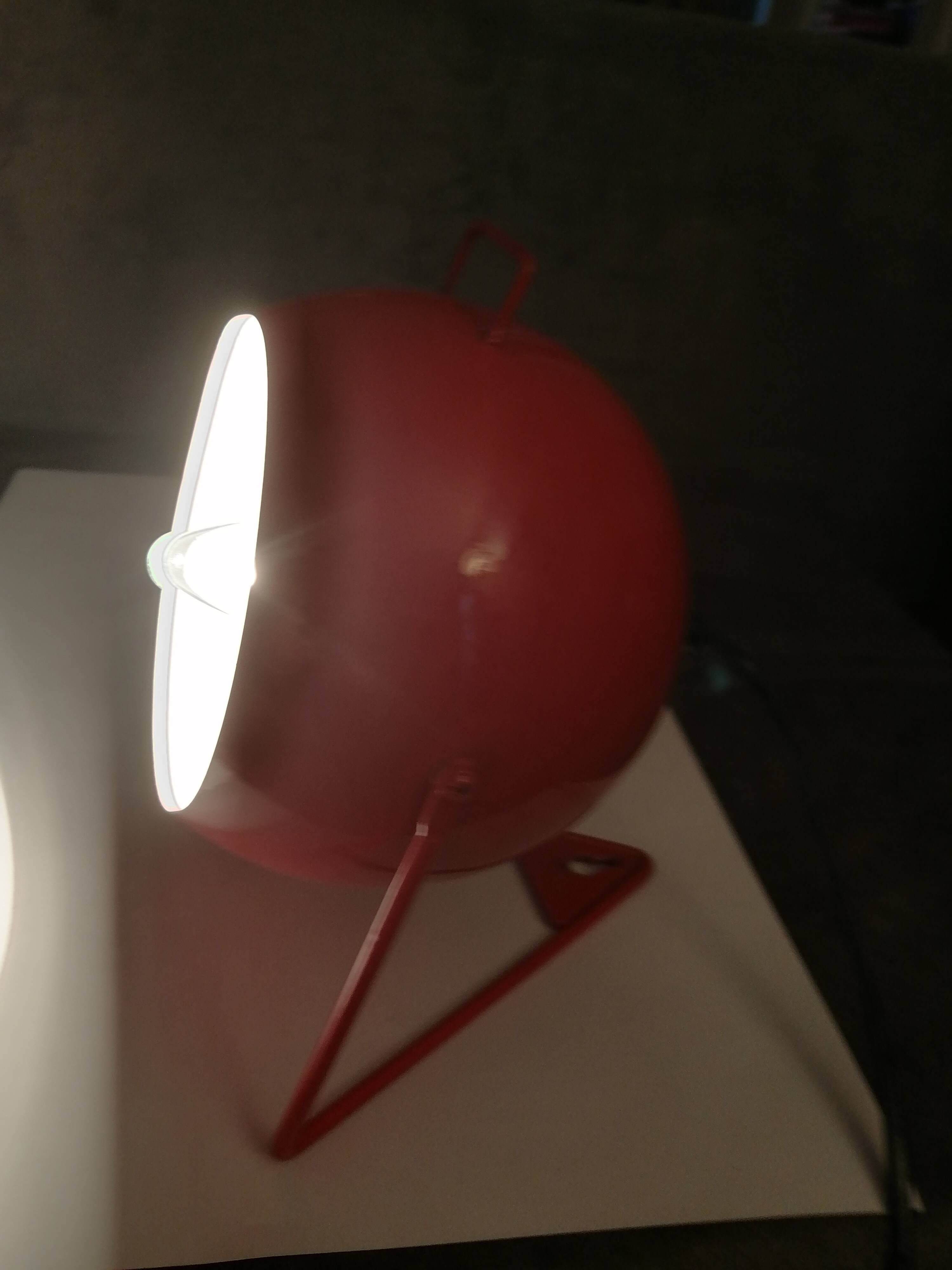 Table or wall lamp round in vintage red metal