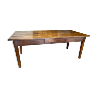 Farm table
