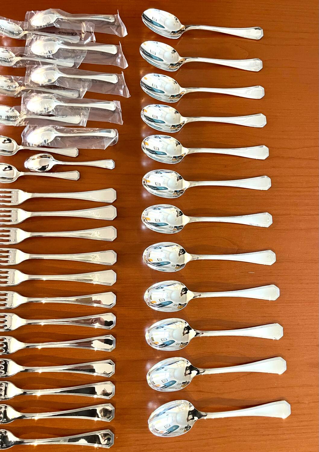 Christofle America cutlery set 60 pieces in very good condition.