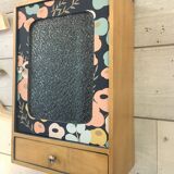 Wall-mounted toilet cabinet