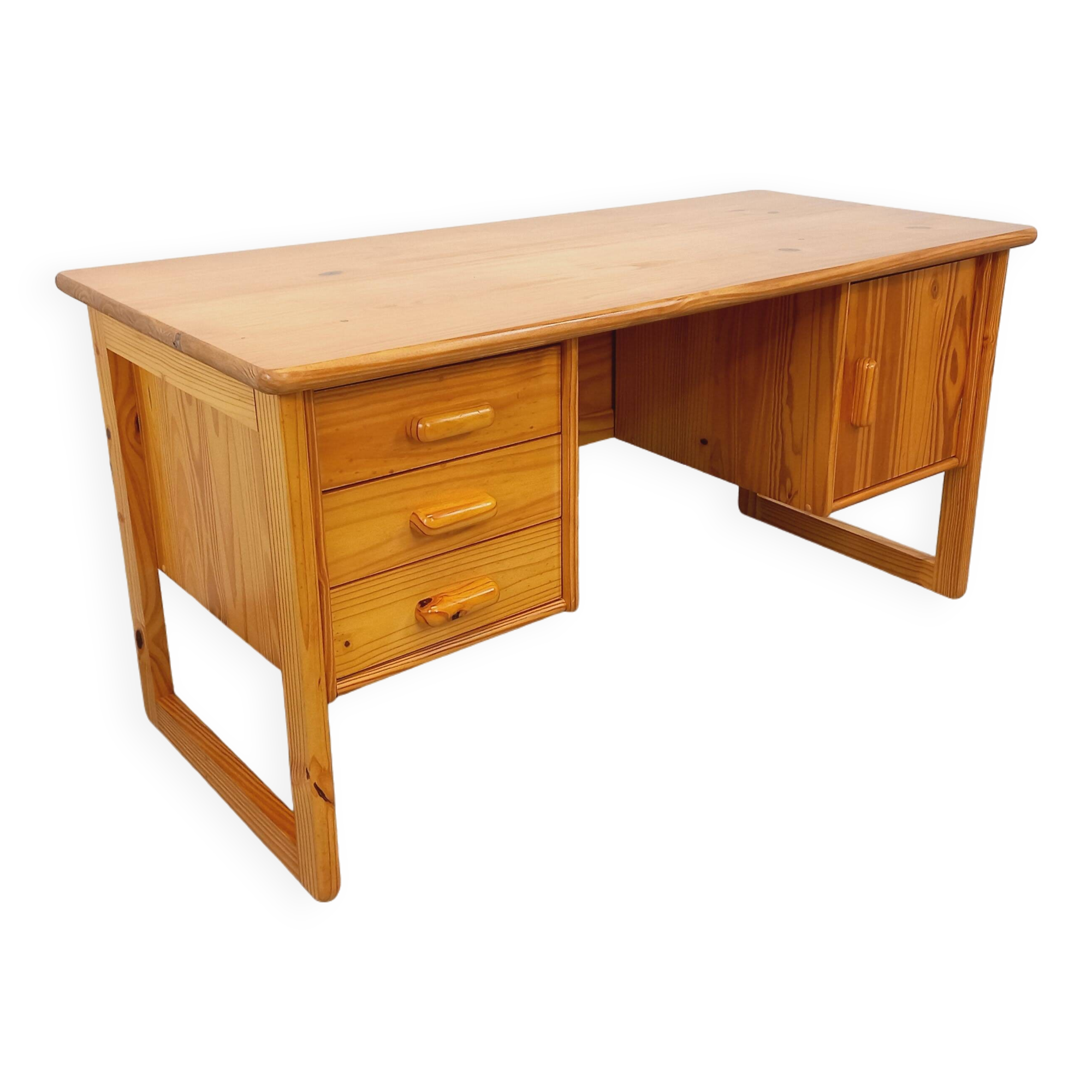 Vintage sled leg pine executive desk from the 60s-70s