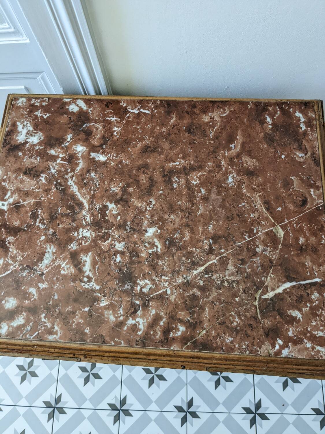 Small occasional piece of furniture