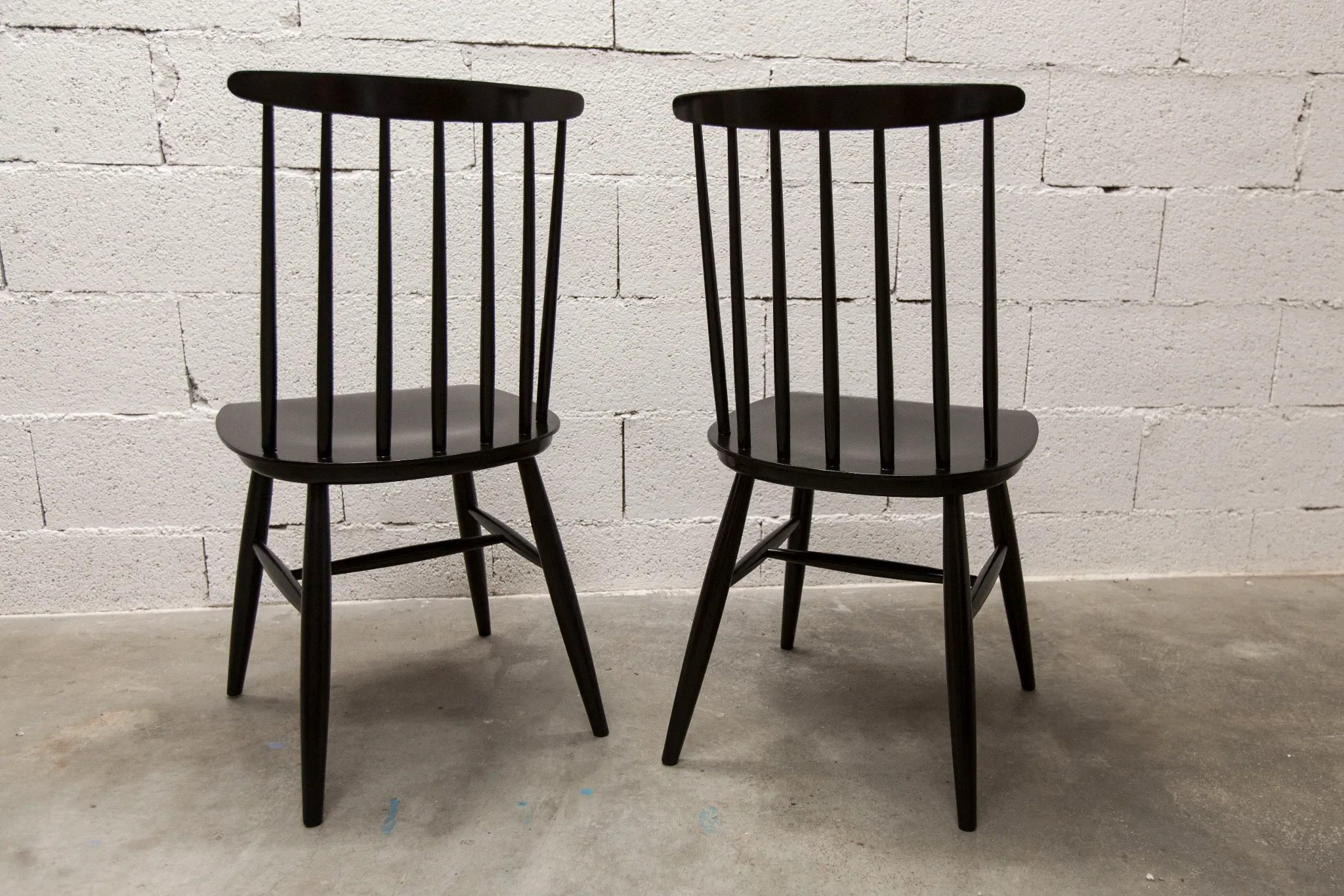 Pair of Scandinavian chairs Fanett by Ilmari Tapiovaara black teak 1960