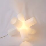 Crosslight table lamp