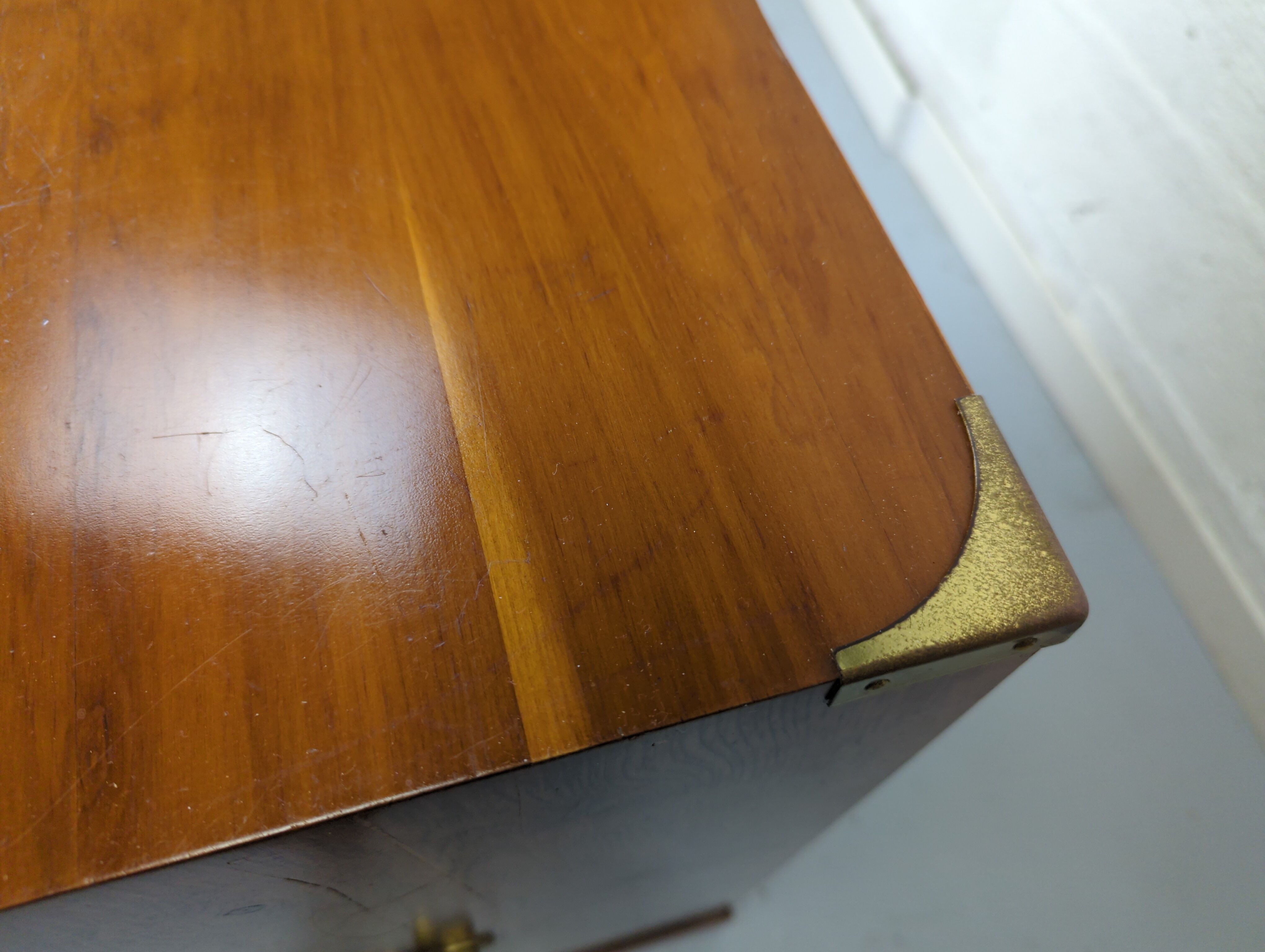 Commode marine secretary