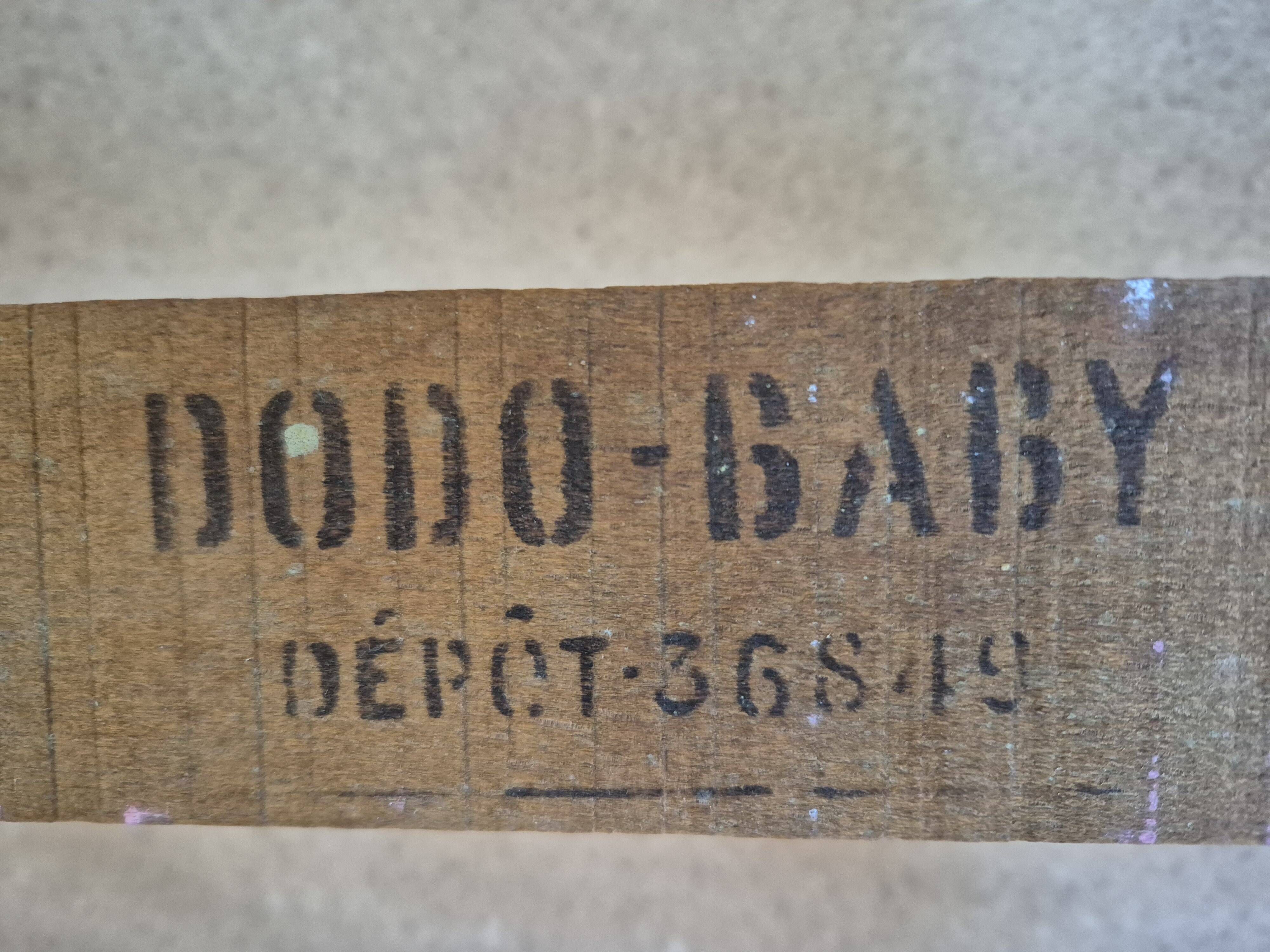 Old folding bed for baby by dodo baby, a french brand from the 1980s.