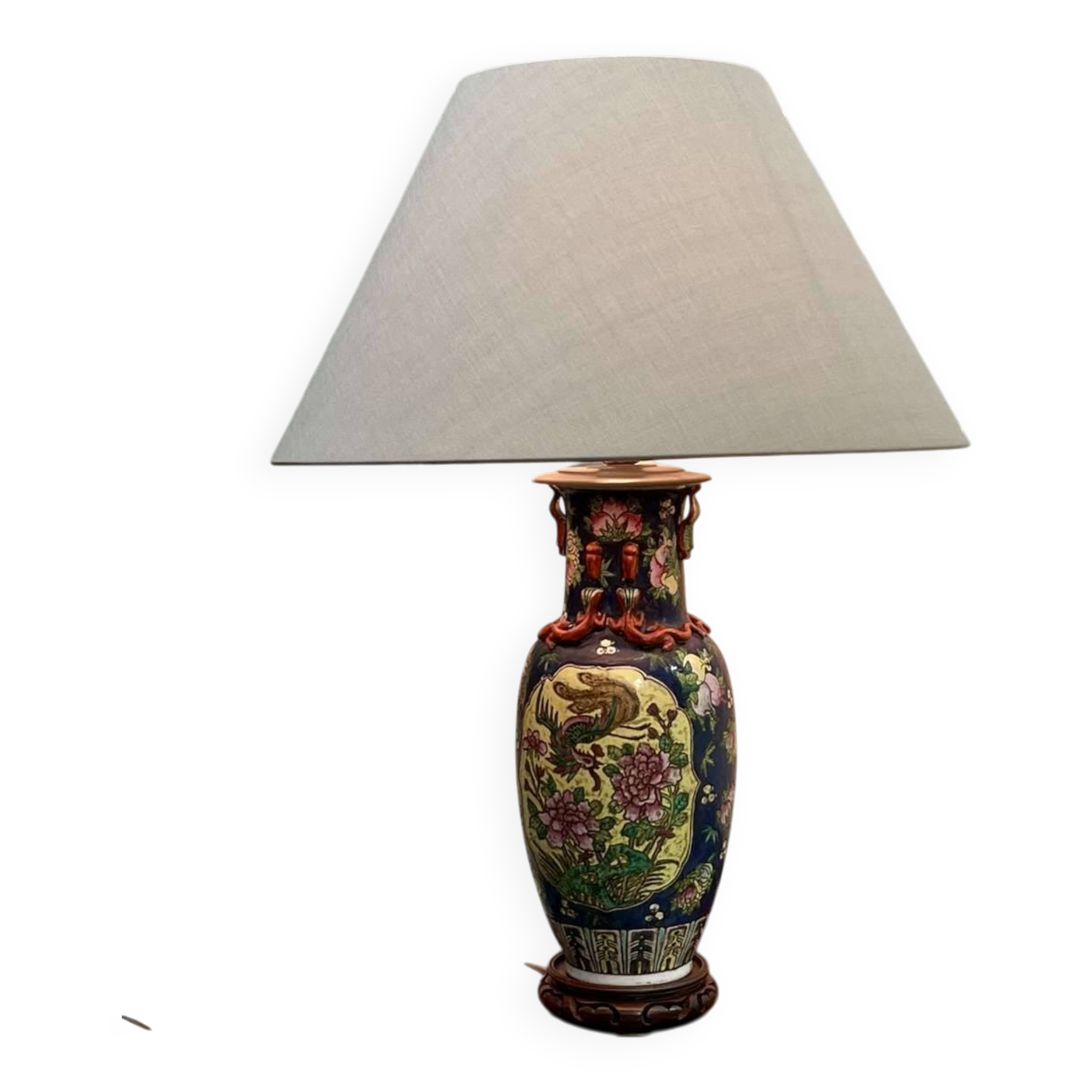 Chinese porcelain lamp from the early 20th century
