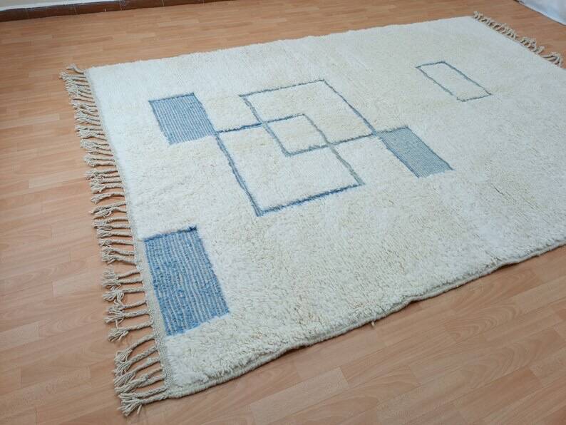 Handmade natural wool rug, size 150 x 250 cm