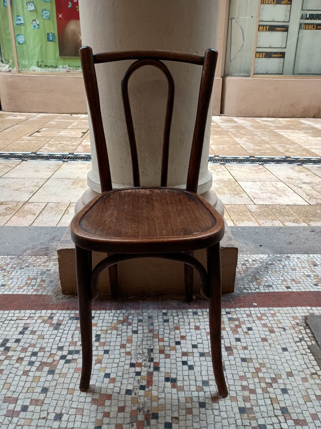 Bistro chair