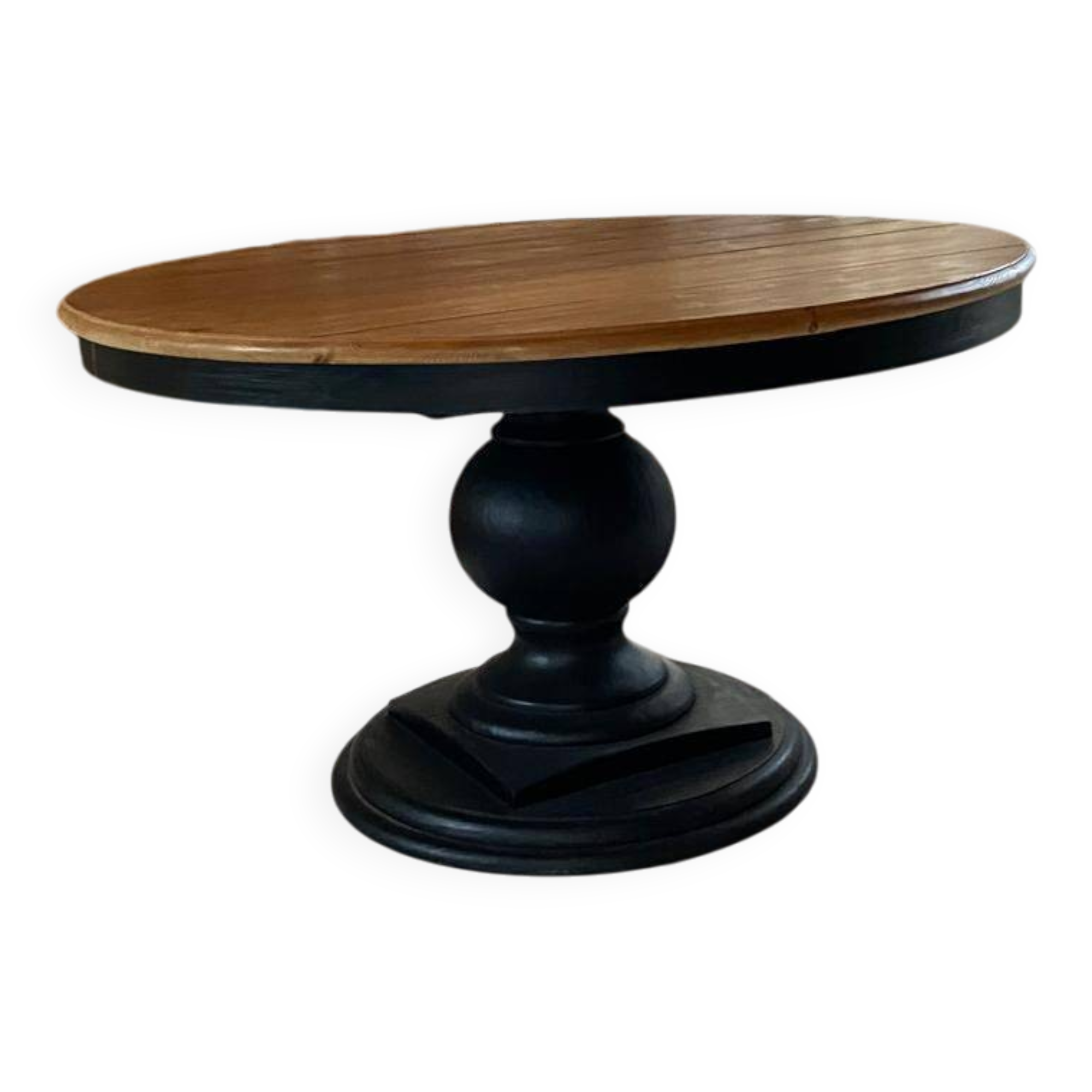 Extendable round table Interior’s – solid wood