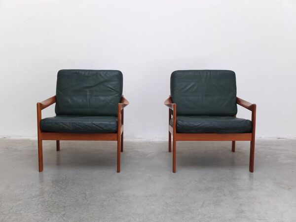 Paire de fauteuils danois par Illum Wikkelsø pour Niels Eilersen, années 1960.