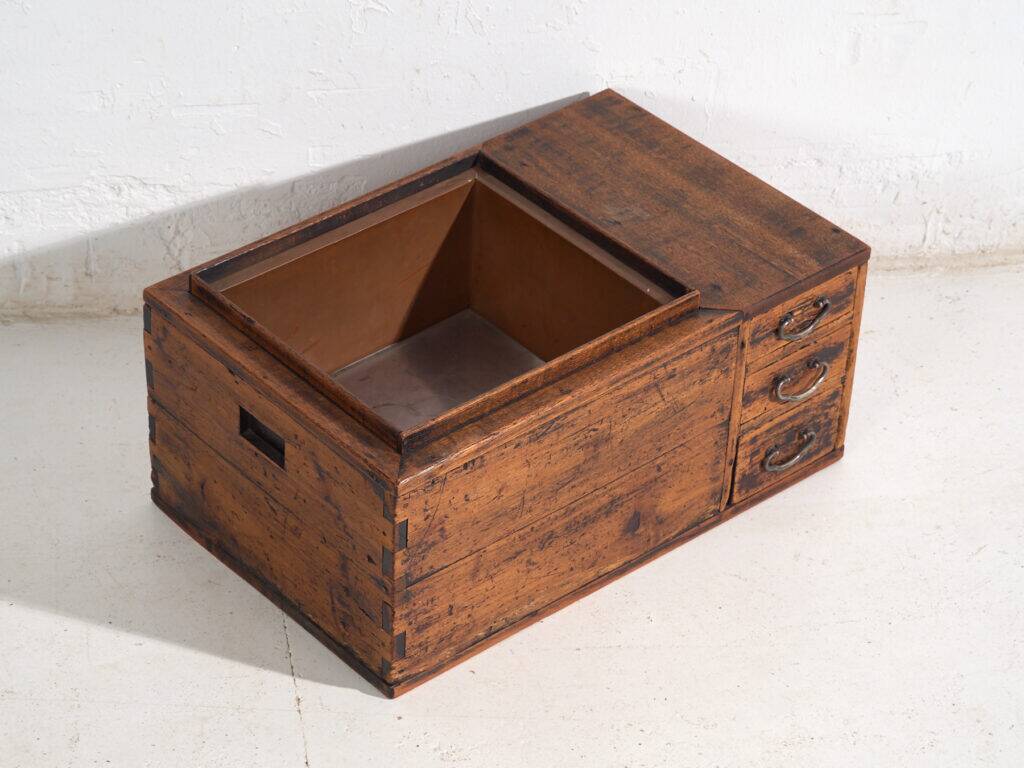 Small antique Japanese chest with drawers – Meiji / Showa period (c.1890-1945) #93