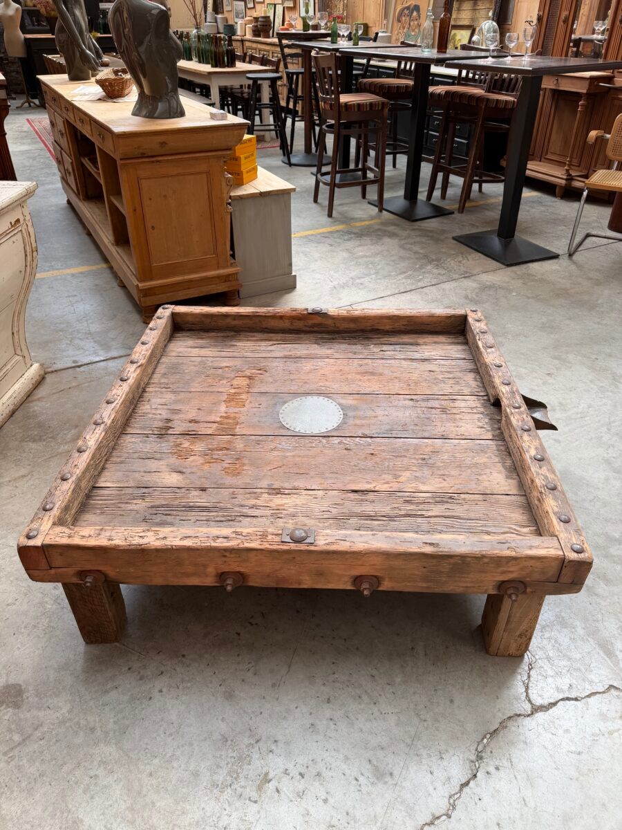 Coffee table press early 20th century