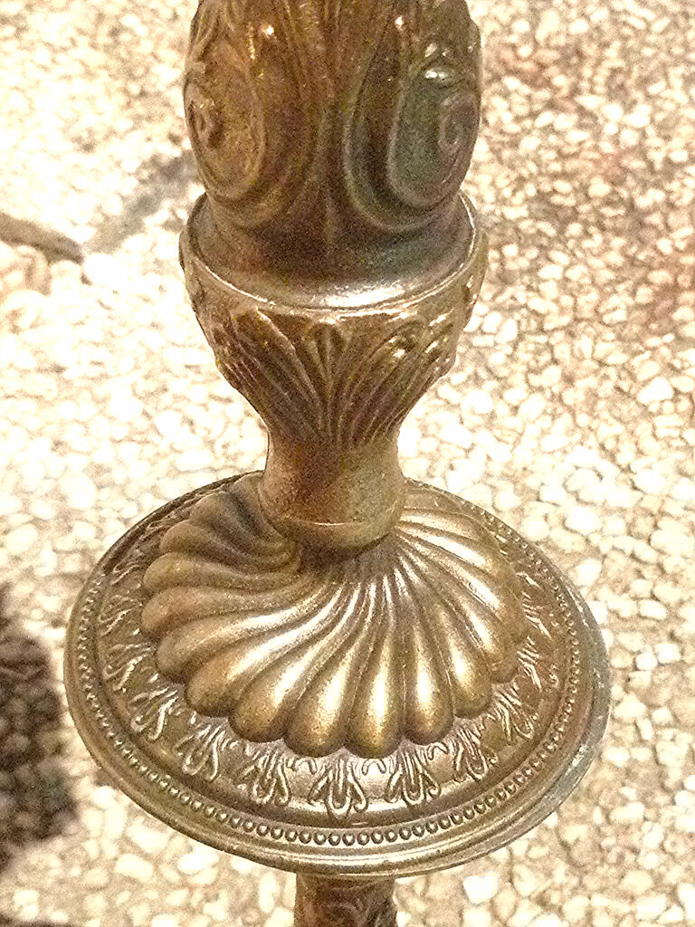 Ashtray on foot gilded metal