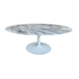 Eero Saarinen coffee table, oval, "Tulip" by Knoll International, circa 70's