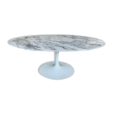 Eero Saarinen coffee table, oval, "Tulip" by Knoll International, circa 70's