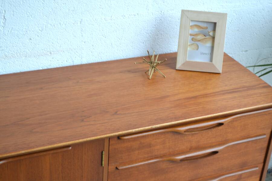 Teak sideboard by Jentique * 168 cm