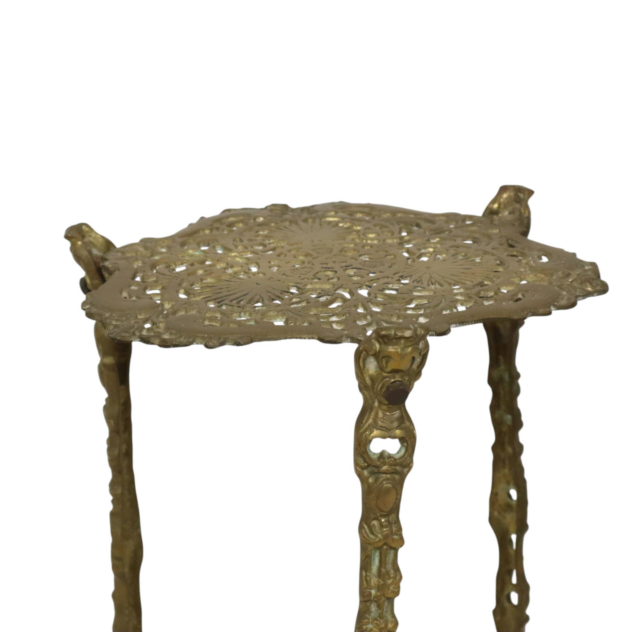 Table d'appoint en laiton de style Art Nouveau
