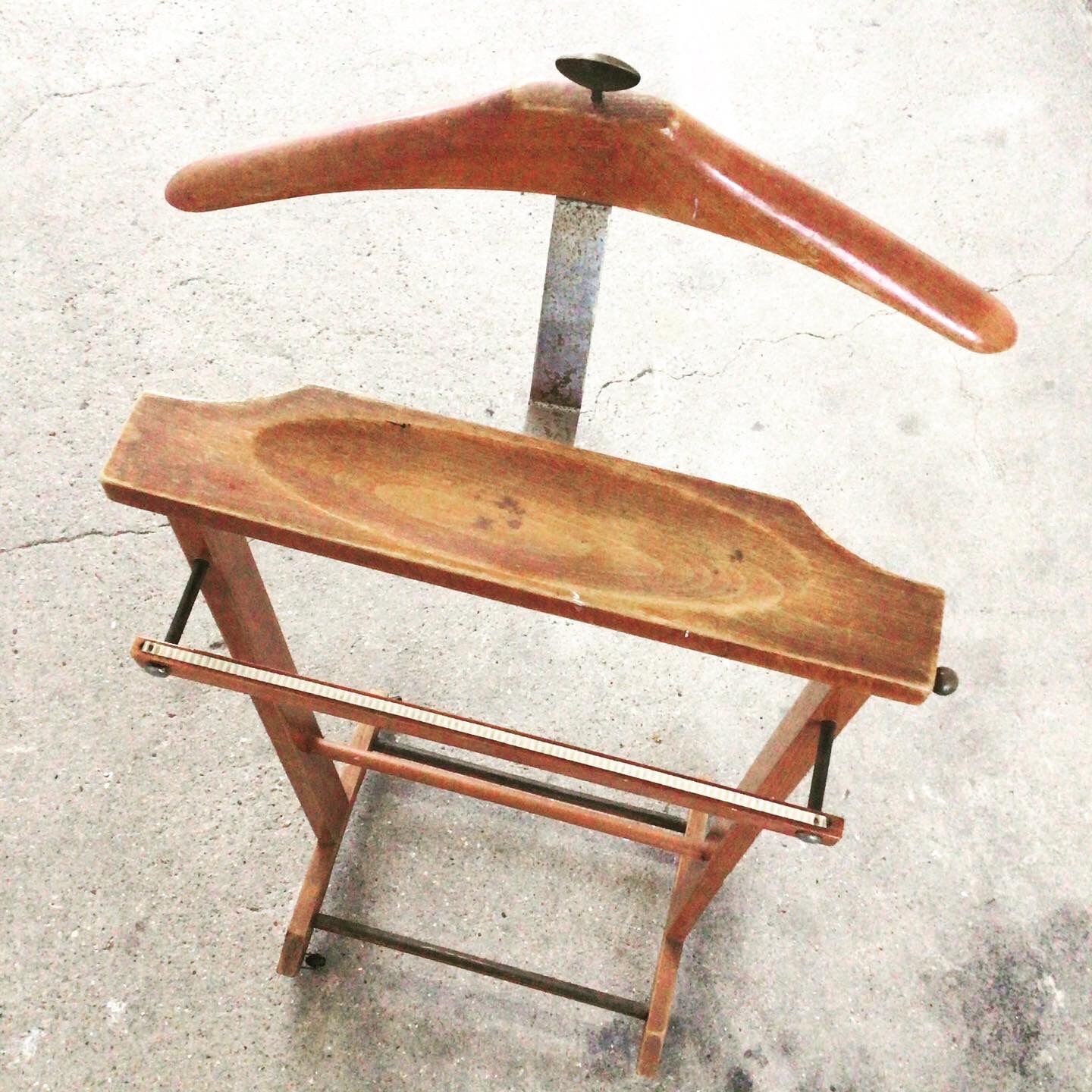Italian night valet Frattelli Reguitti