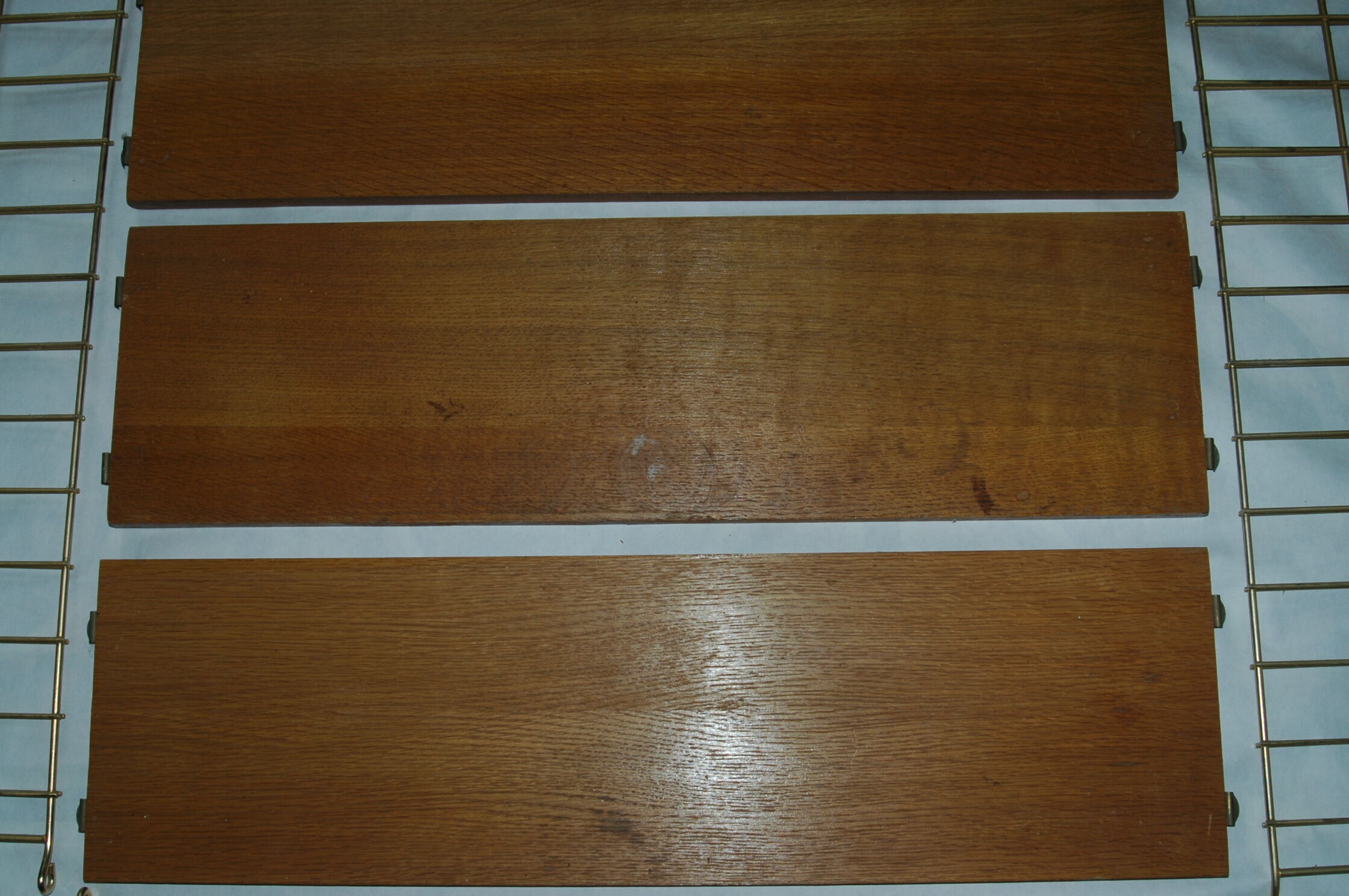 Pair of wooden metal shelves design 60