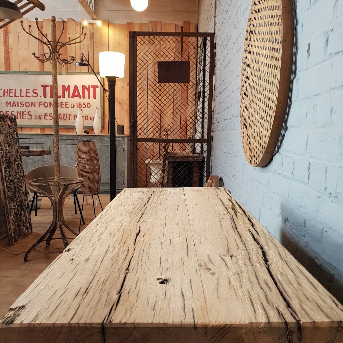 1960 clamshell furniture