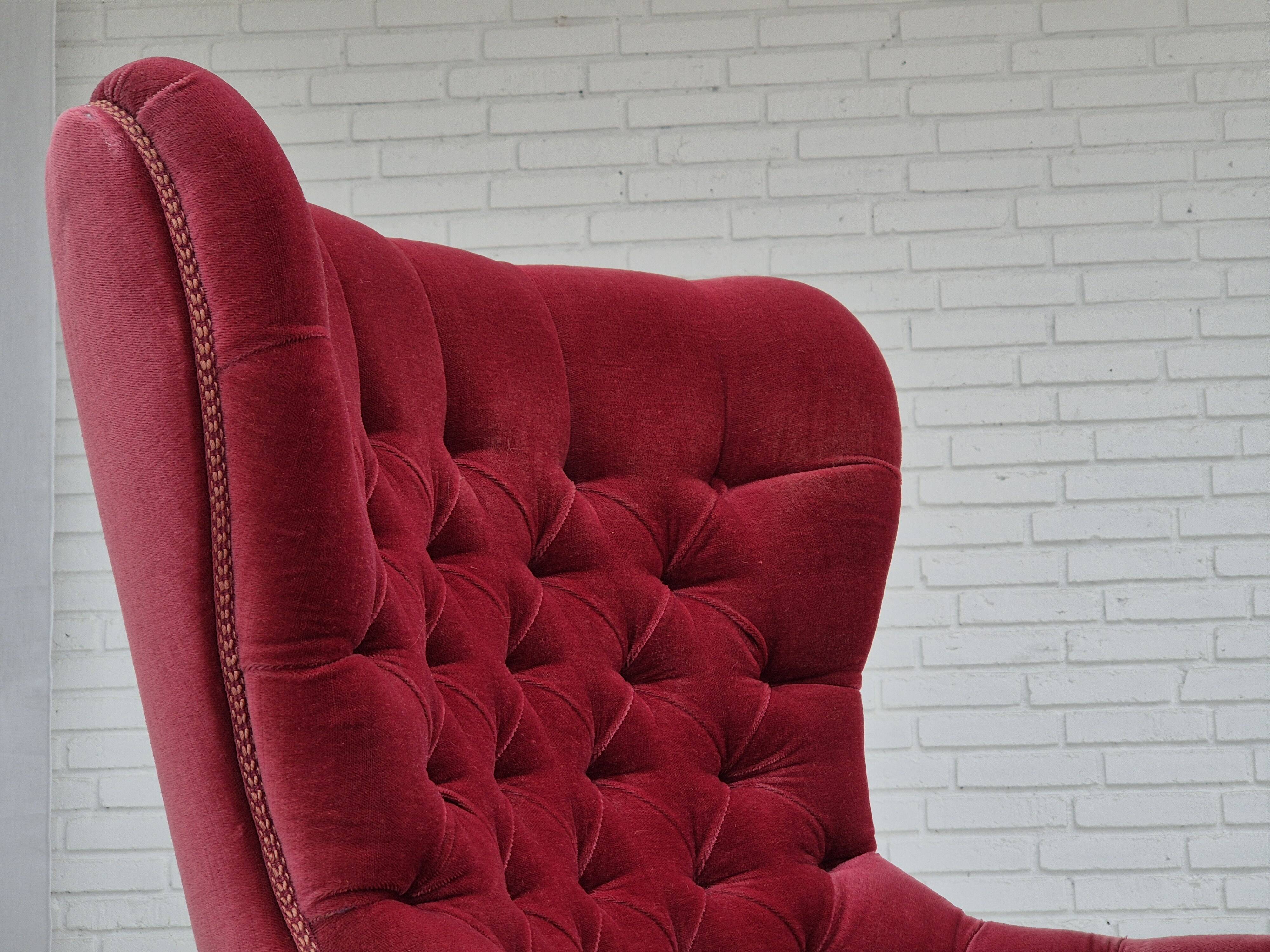 Années 1960, fauteuil scandinave à dossier haut, état d'origine, velours.