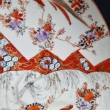 Antique Kutani porcelain plate (Meiji period, 19th century)