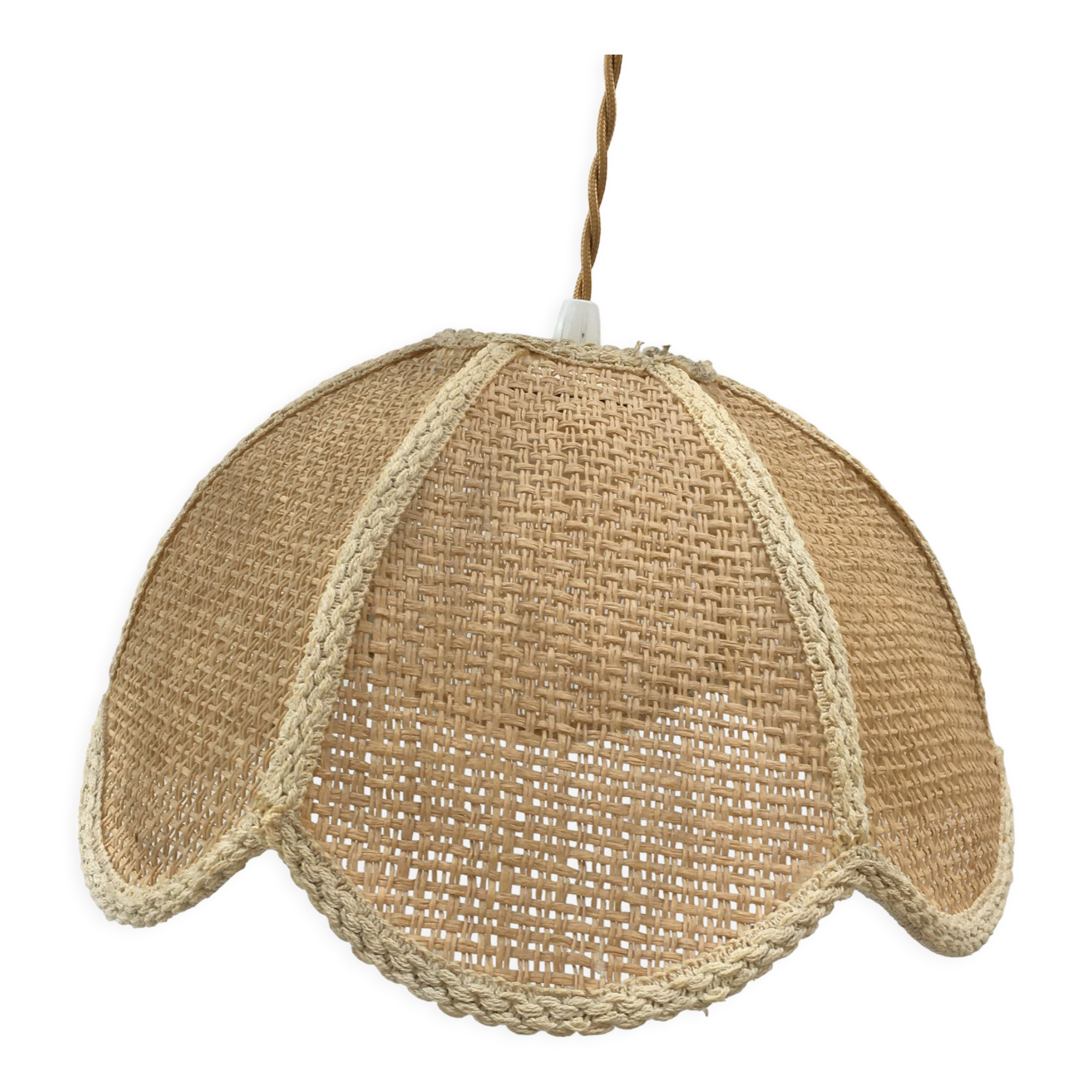 Vintage suspension in natural fibers