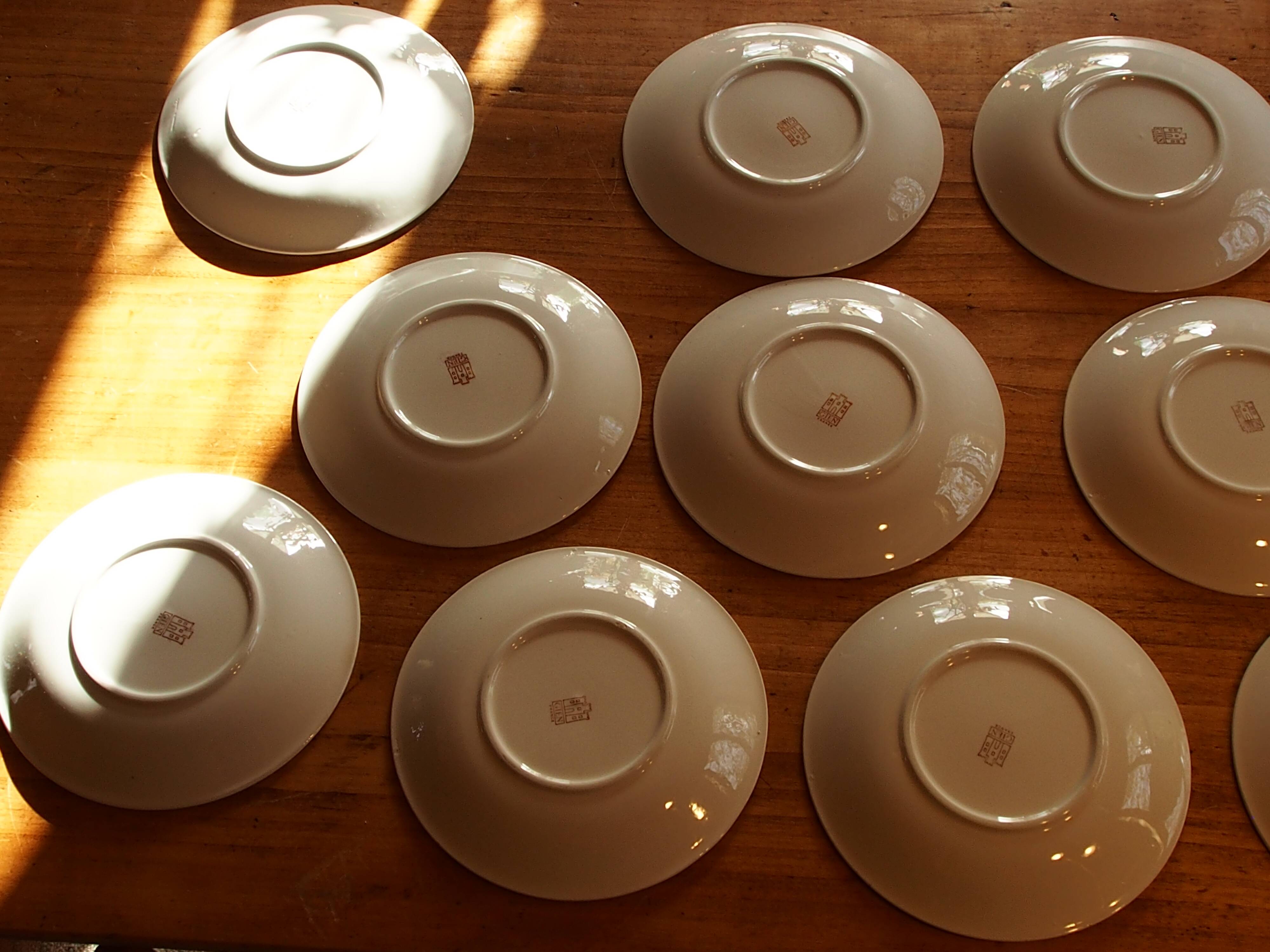 Lot of 10 vintage flat plates from the GIEN factory