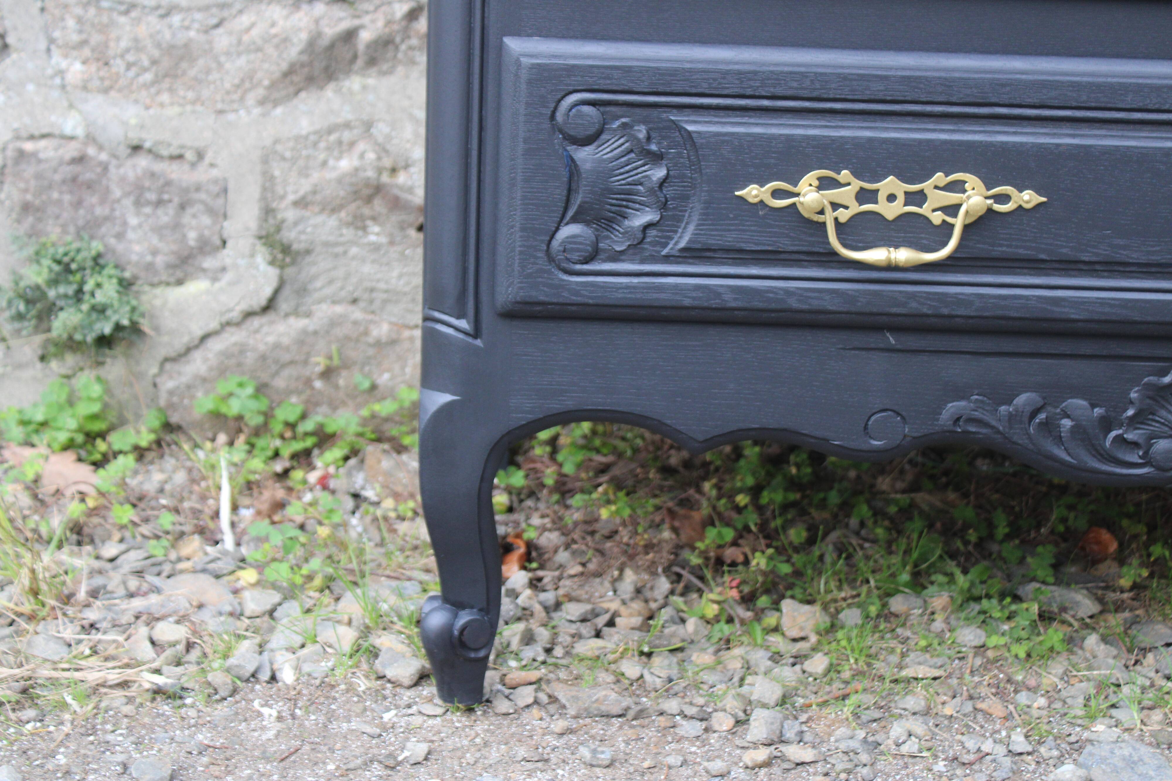 Commode arbalète ancienne