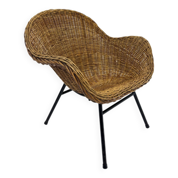 Chaise en osier de style mid-century, années 1950.