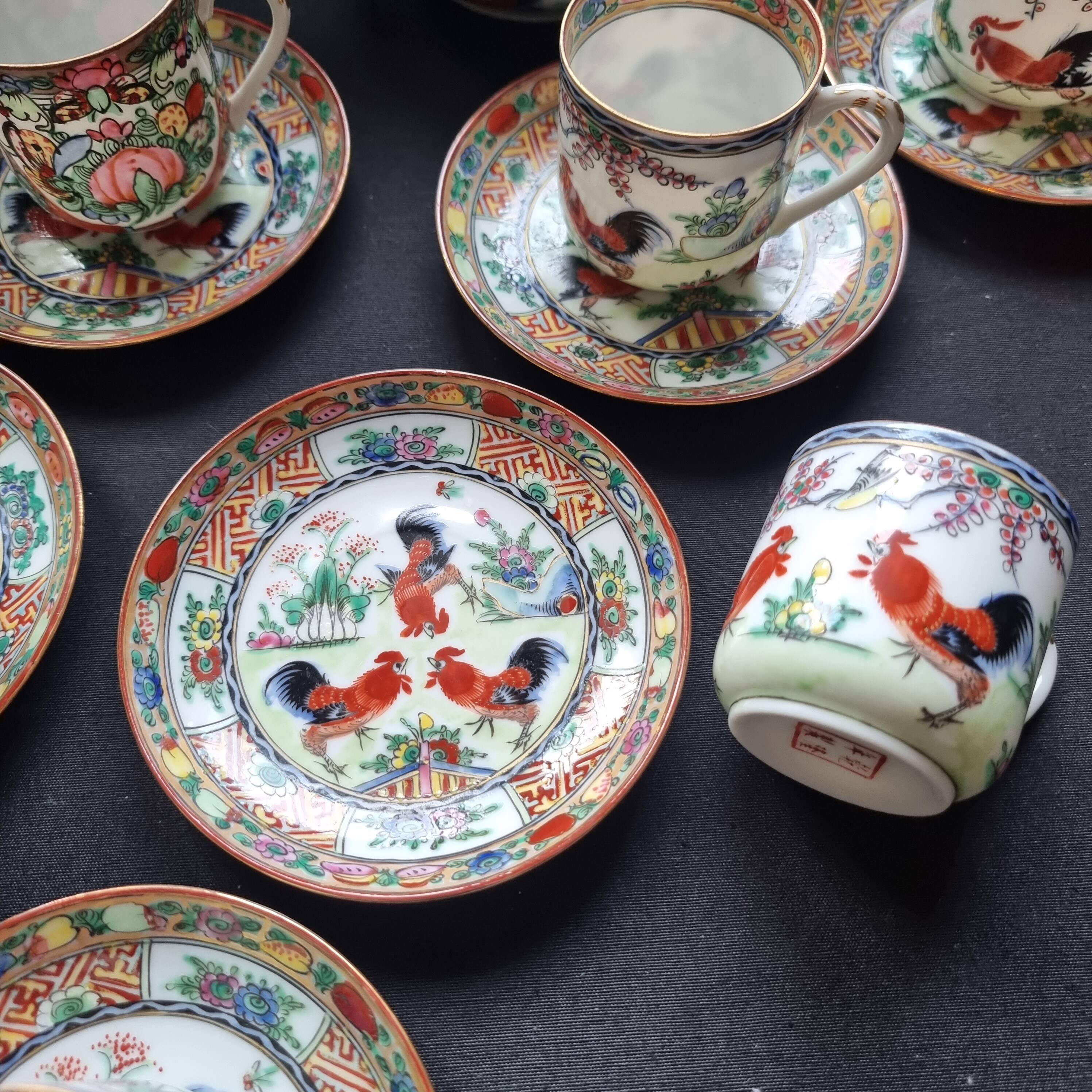 Exclusive vintage treasure: 26-piece Macau porcelain coffee service
