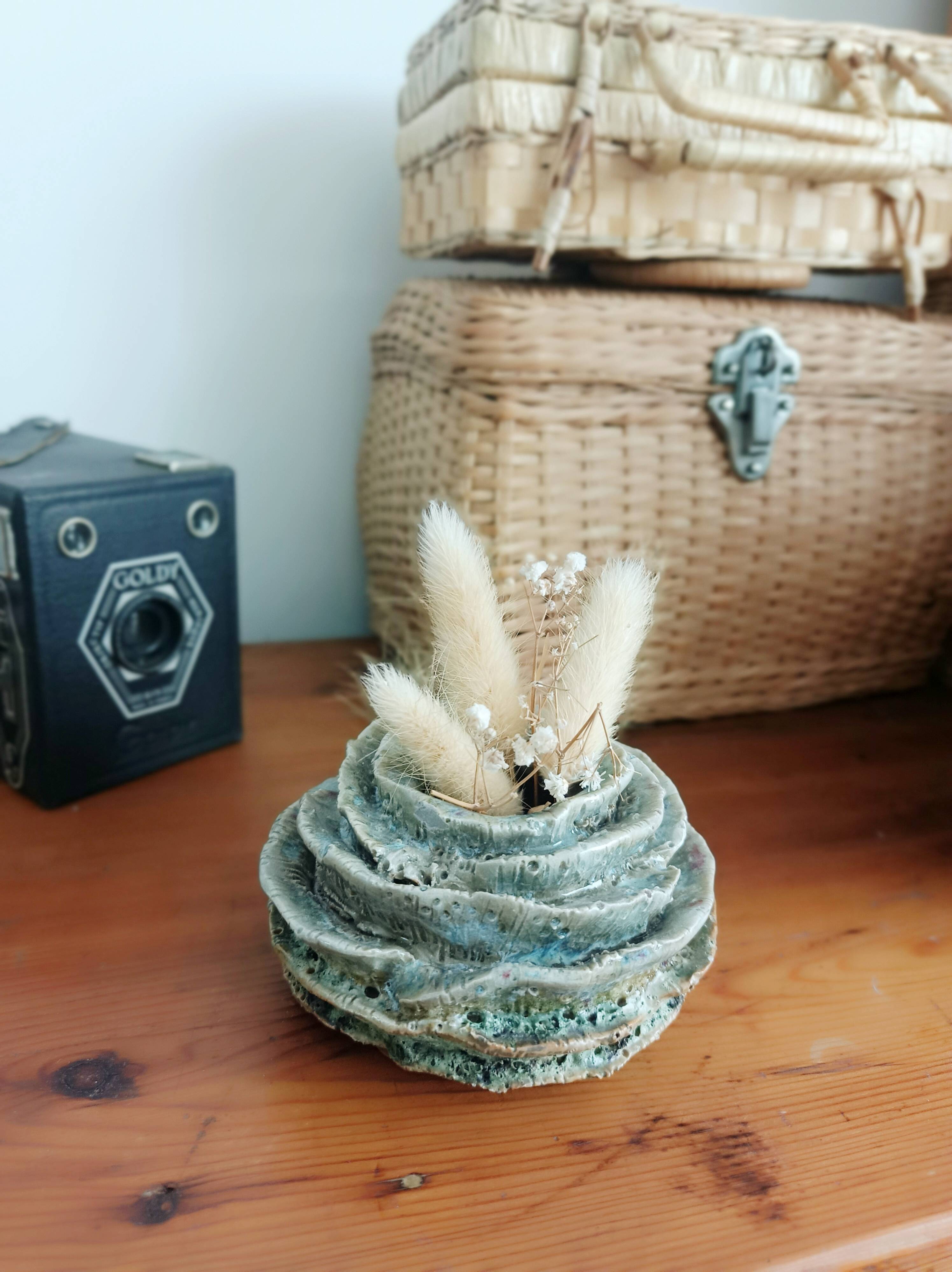 Small cabbage vase