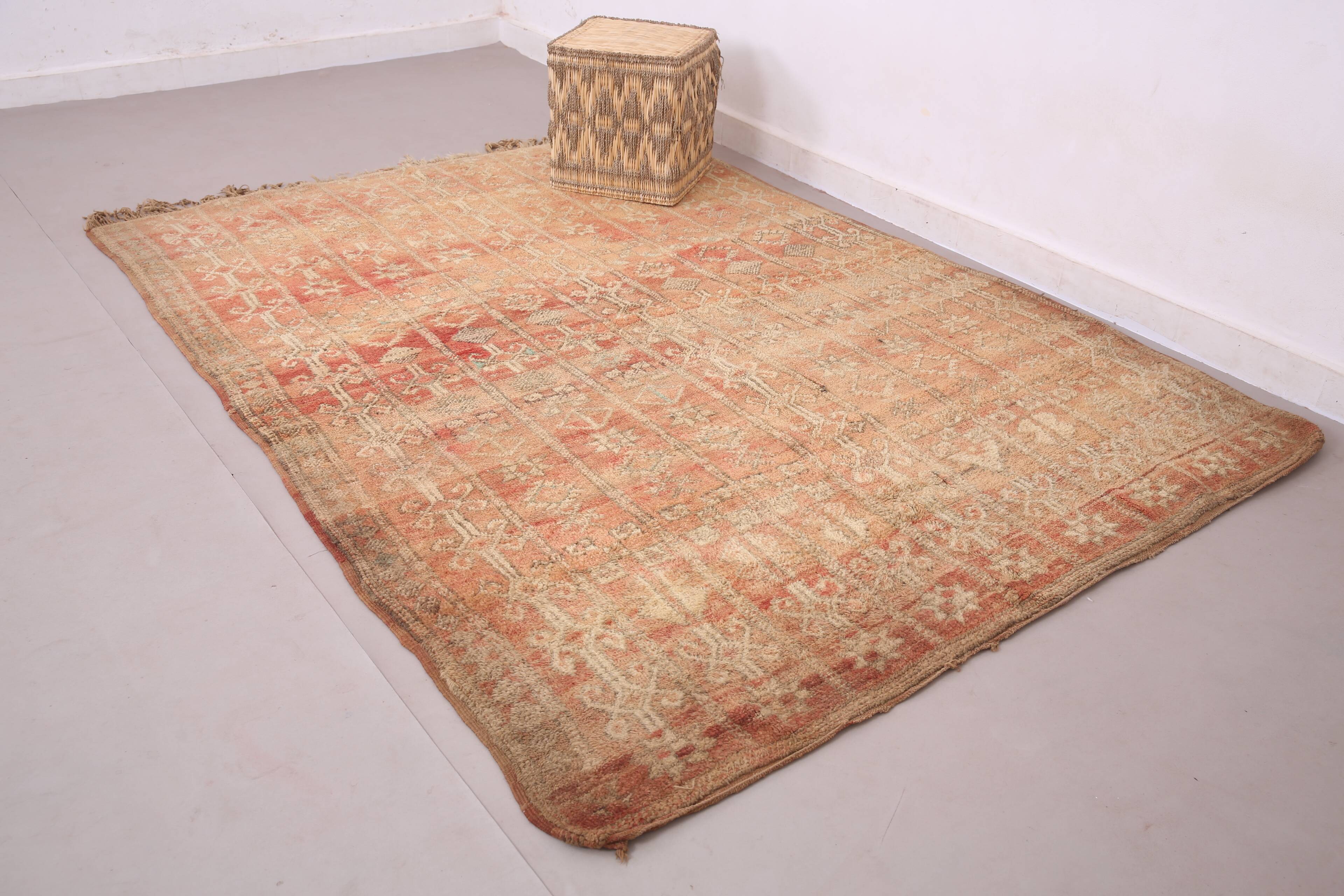 Vintage Moroccan Rug 177 x 242 cm- Authentic berber rug - Wool Rug Handmade