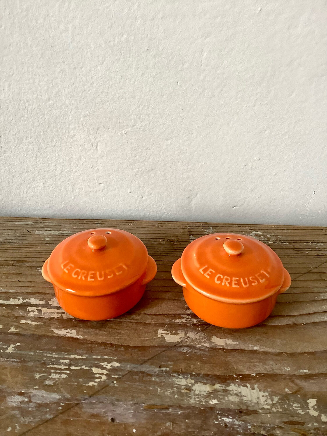 Le Creuset salt and pepper shaker
