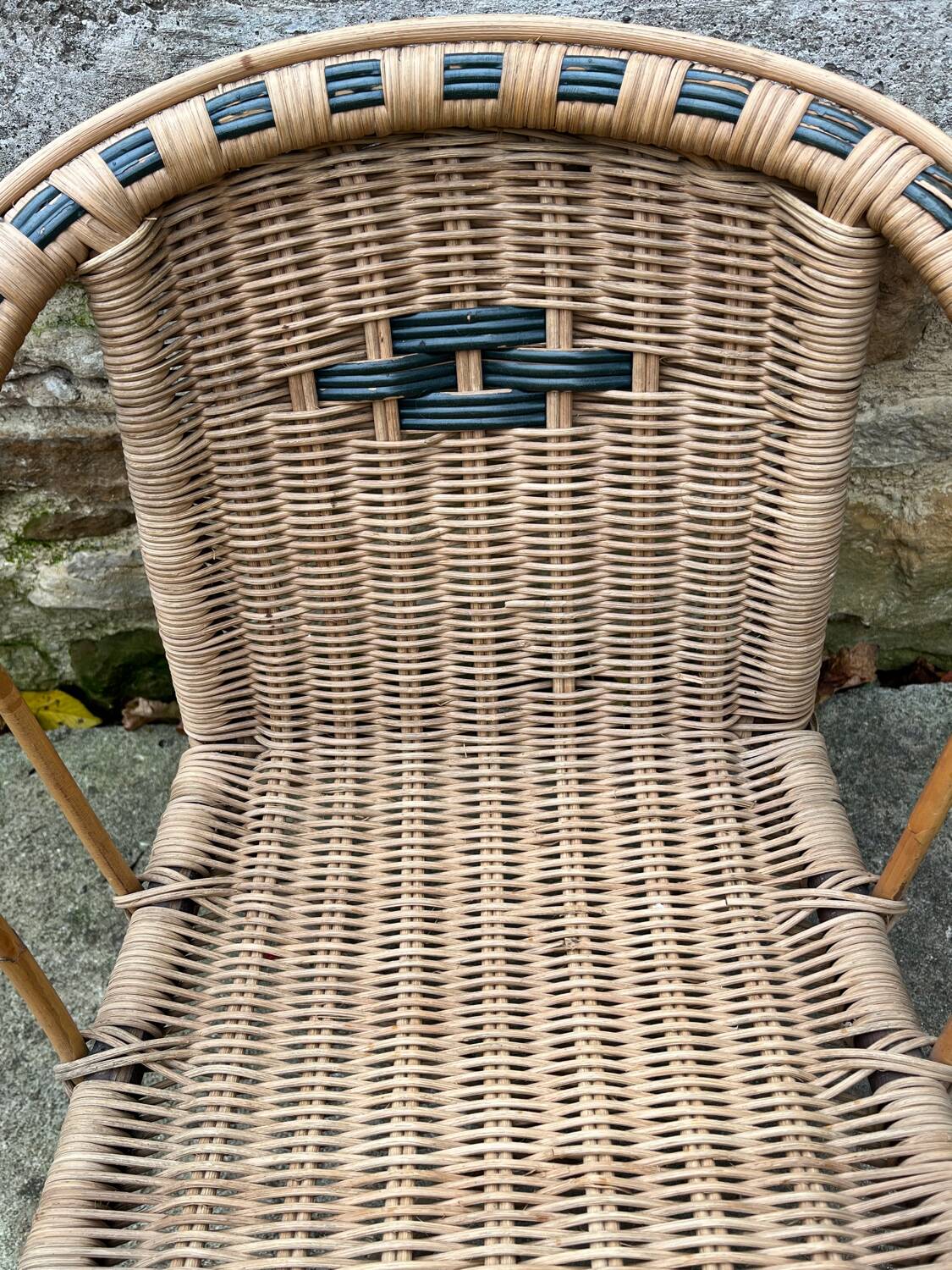 Fauteuil en rotin enfant vintage